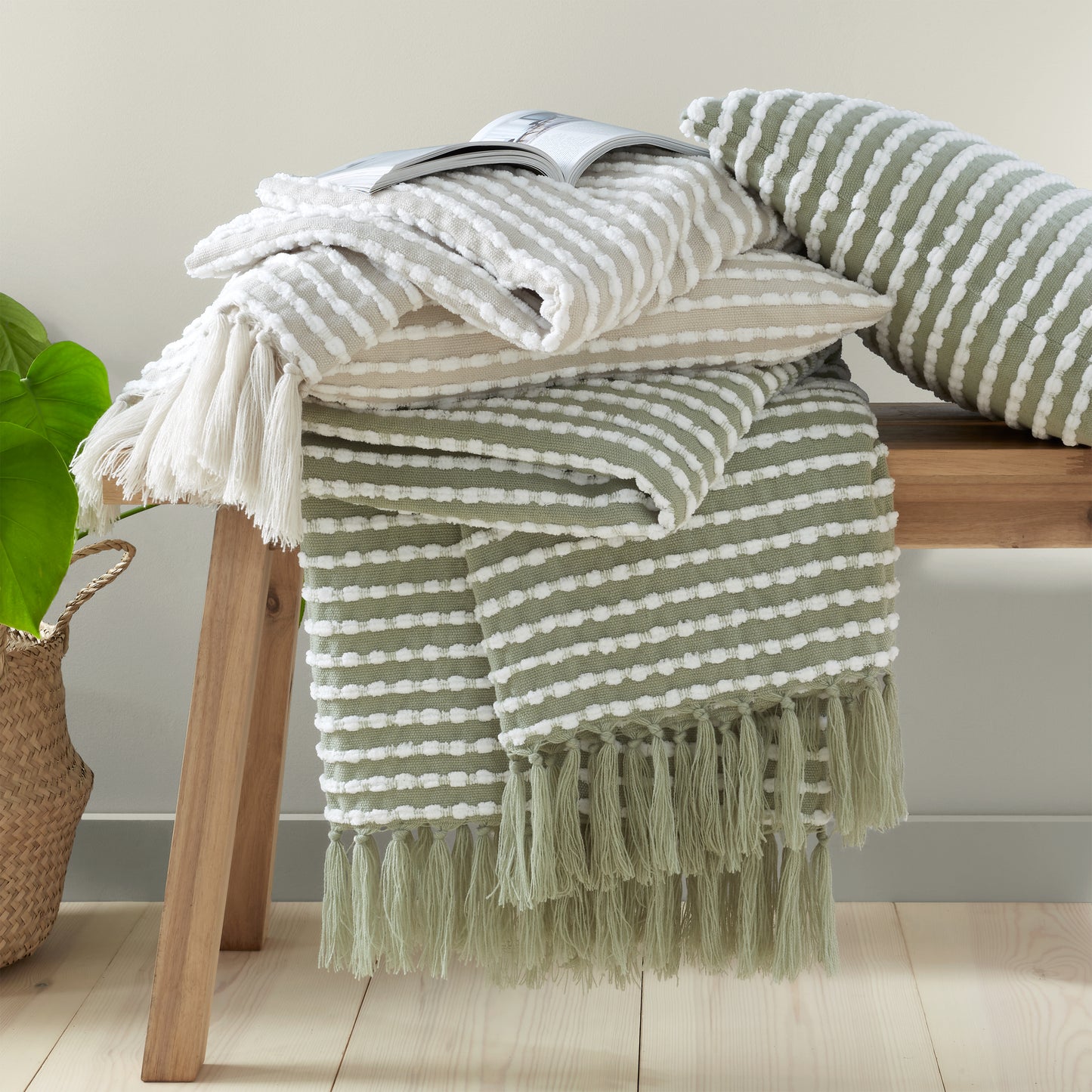Catherine Lansfield Stab Stitch Throw - Sage