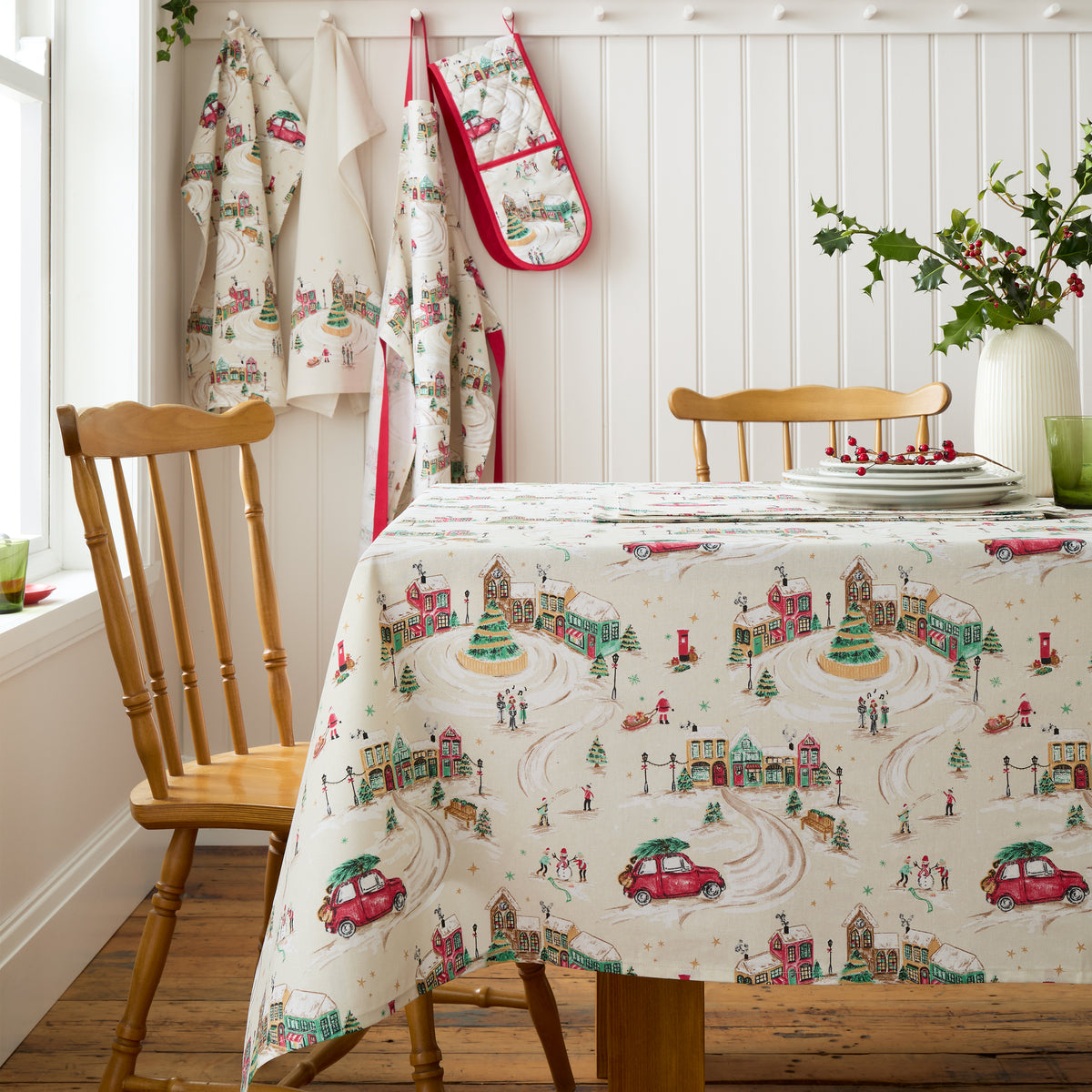 Catherine Lansfield Christmas Town Table Cloth - Natural