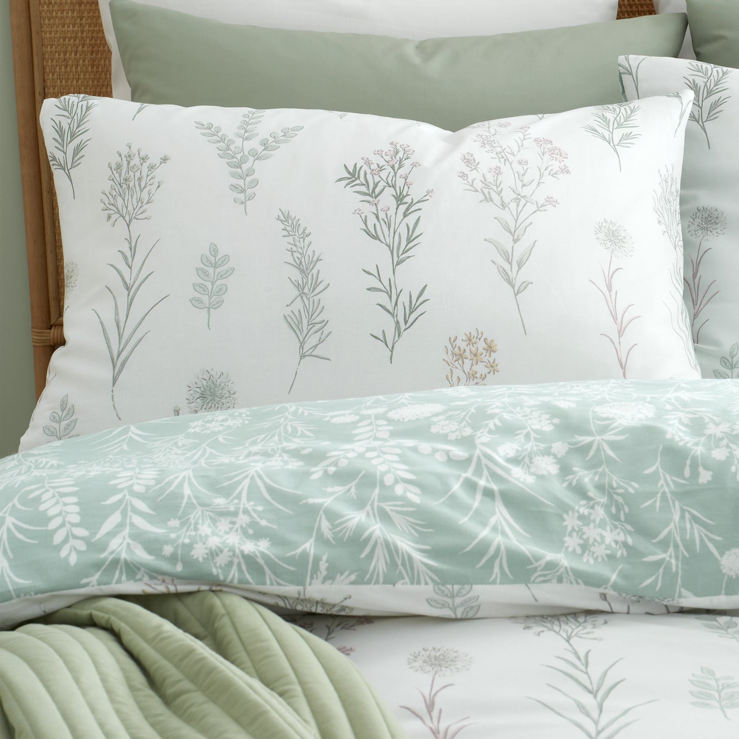 Bianca Wild Flowers Duvet Cover Set - Green