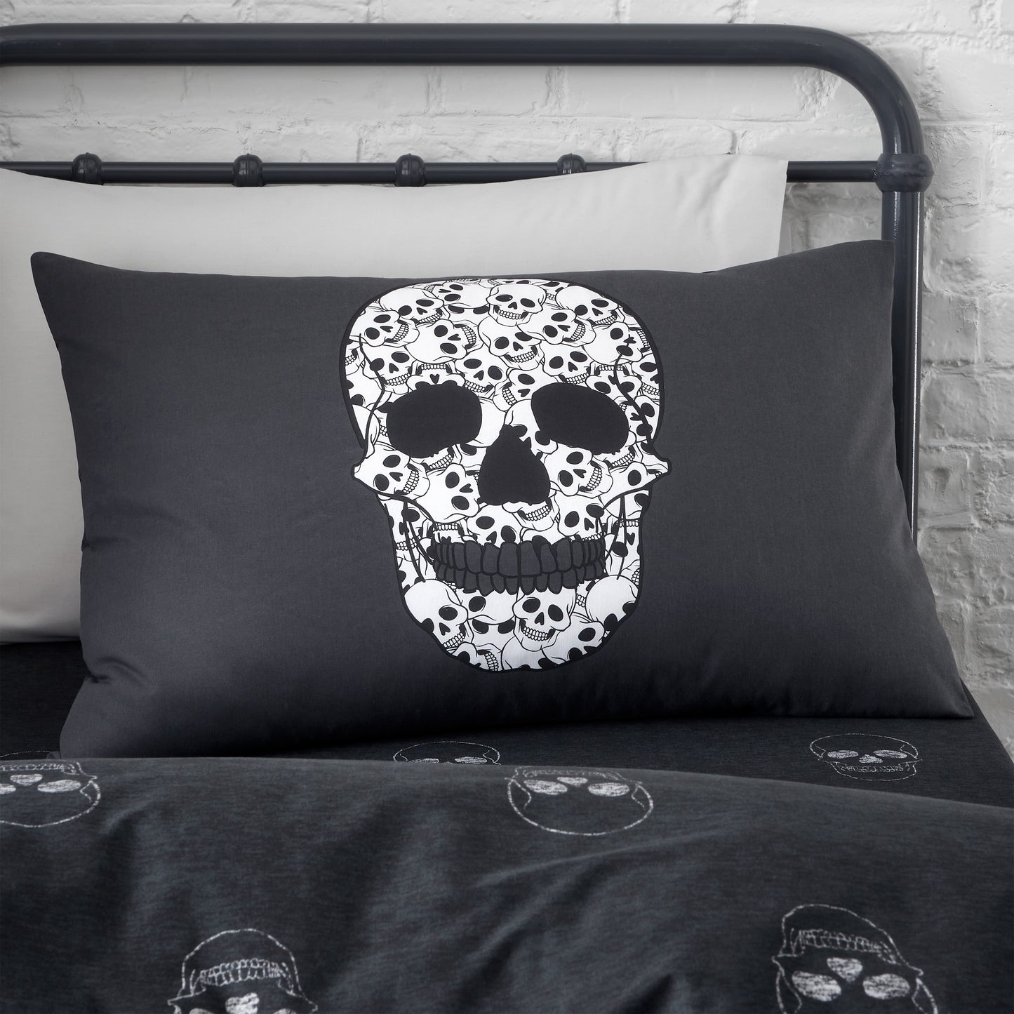 Catherine Lansfield Skulls Duvet Cover Set