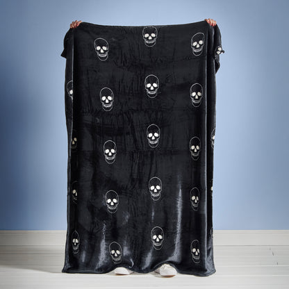 Catherine Lansfield Skulls Throw