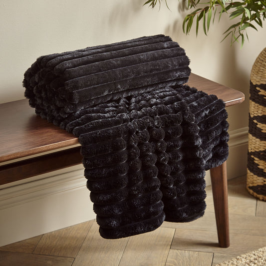 Catherine Lansfield Cosy Ribbed Throw - Black