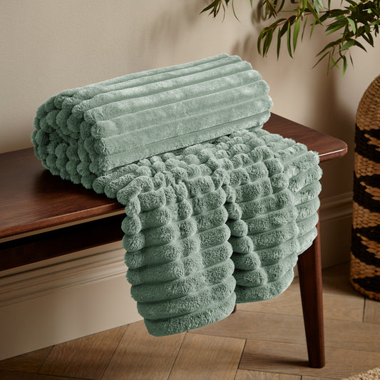 Catherine Lansfield Cosy Ribbed Throw - Green