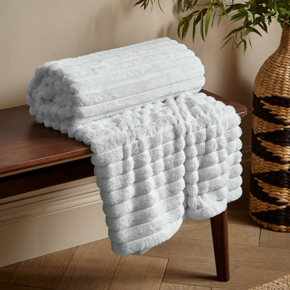 Catherine Lansfield Cosy Ribbed Throw - Grey