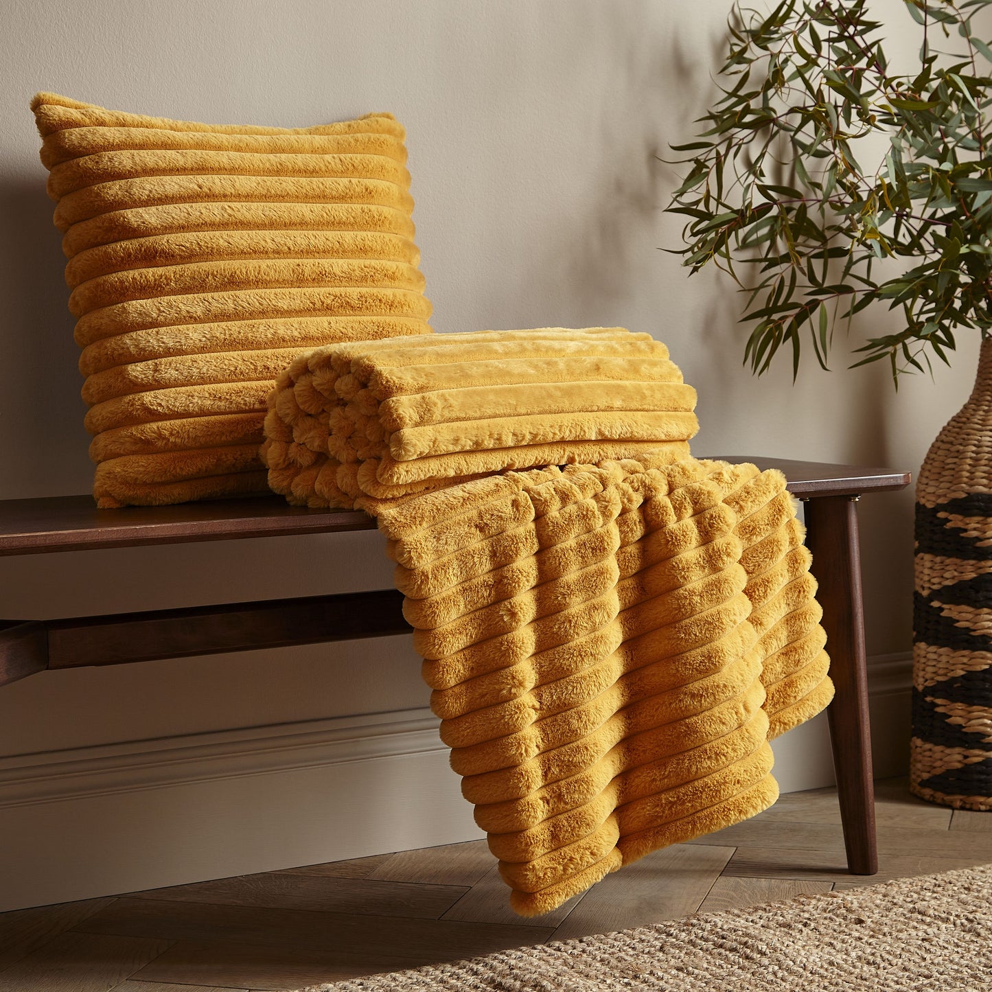 Catherine Lansfield Cosy Ribbed Throw - Mustard