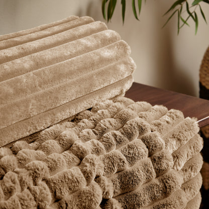 Catherine Lansfield Cosy Ribbed Throw - Natural