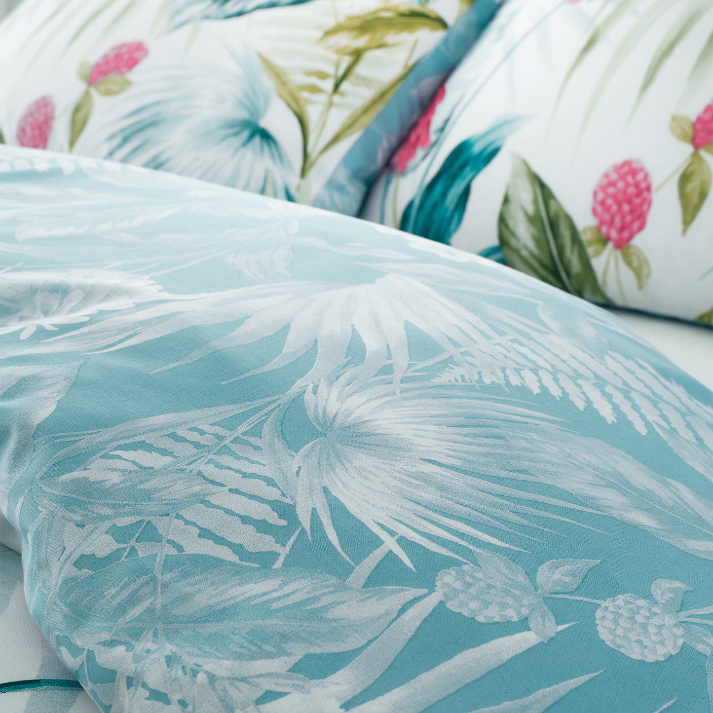 Catherine Lansfield Aruba Tropical Floral Duvet Cover Set