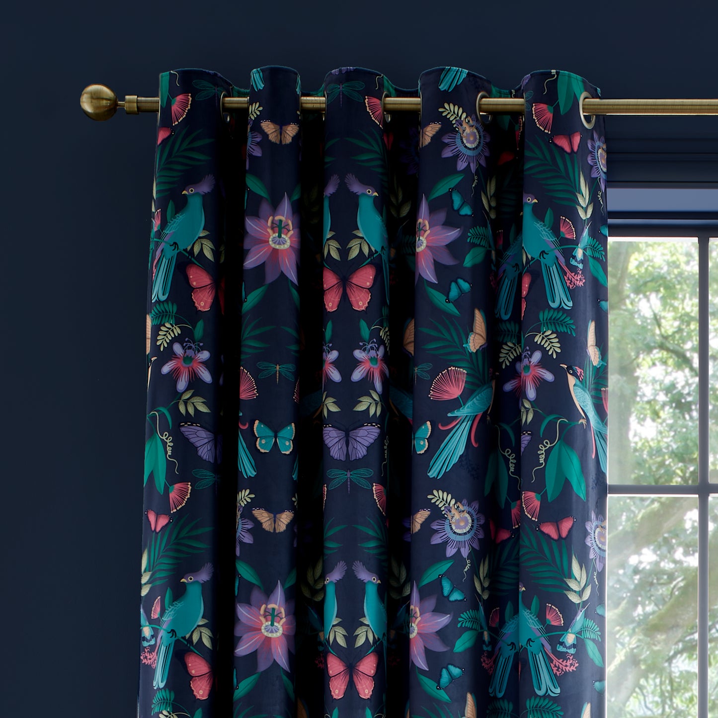 Catherine Lansfield Mya Tropical Birds Eyelet Curtains - Navy