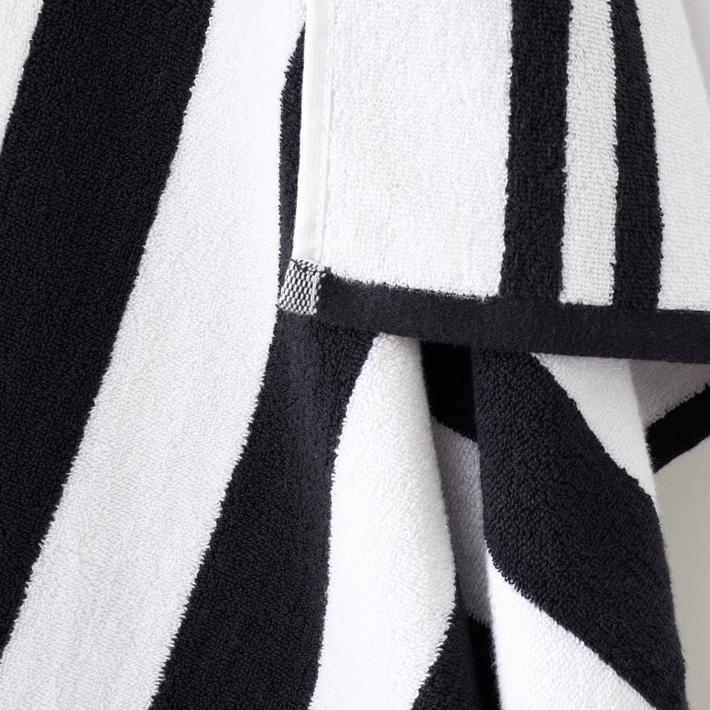 Bianca Reversible Stripe Jacquard Bath Towels - Black