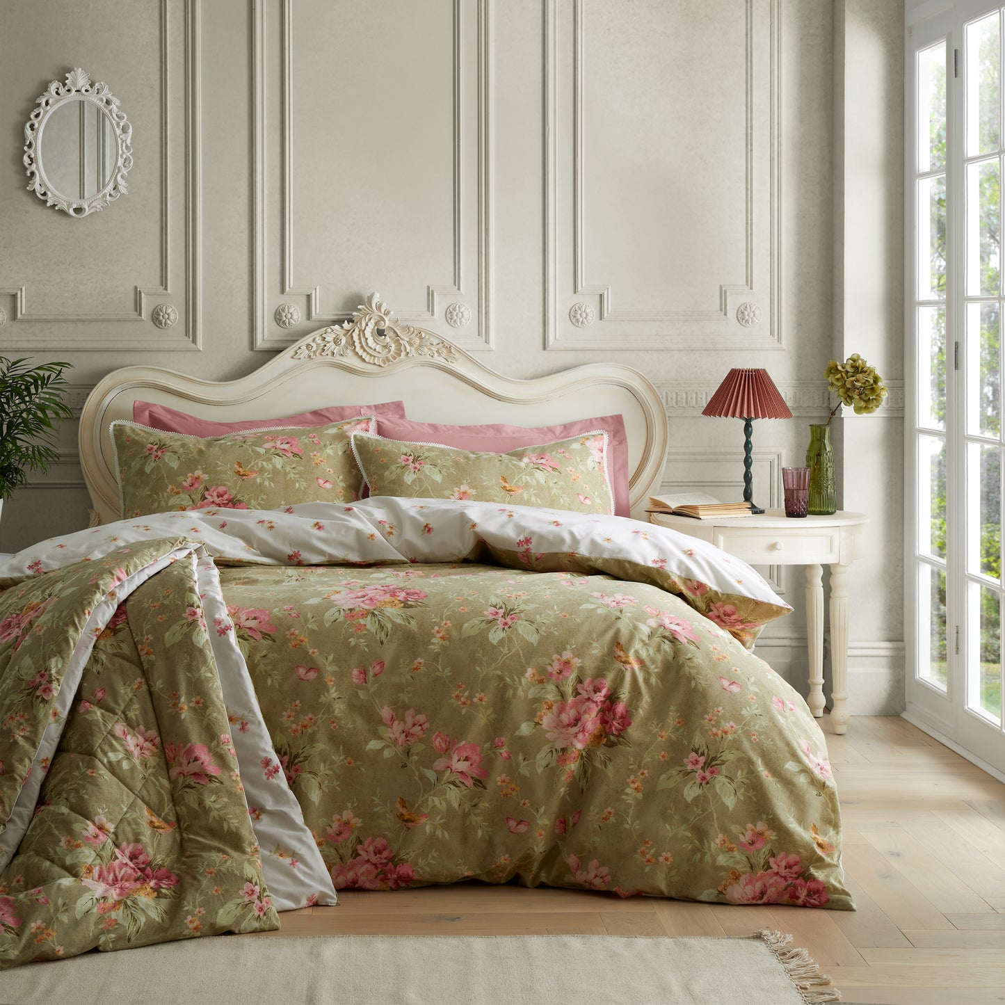 Bridgerton Penelope Floral Bedspread - Green