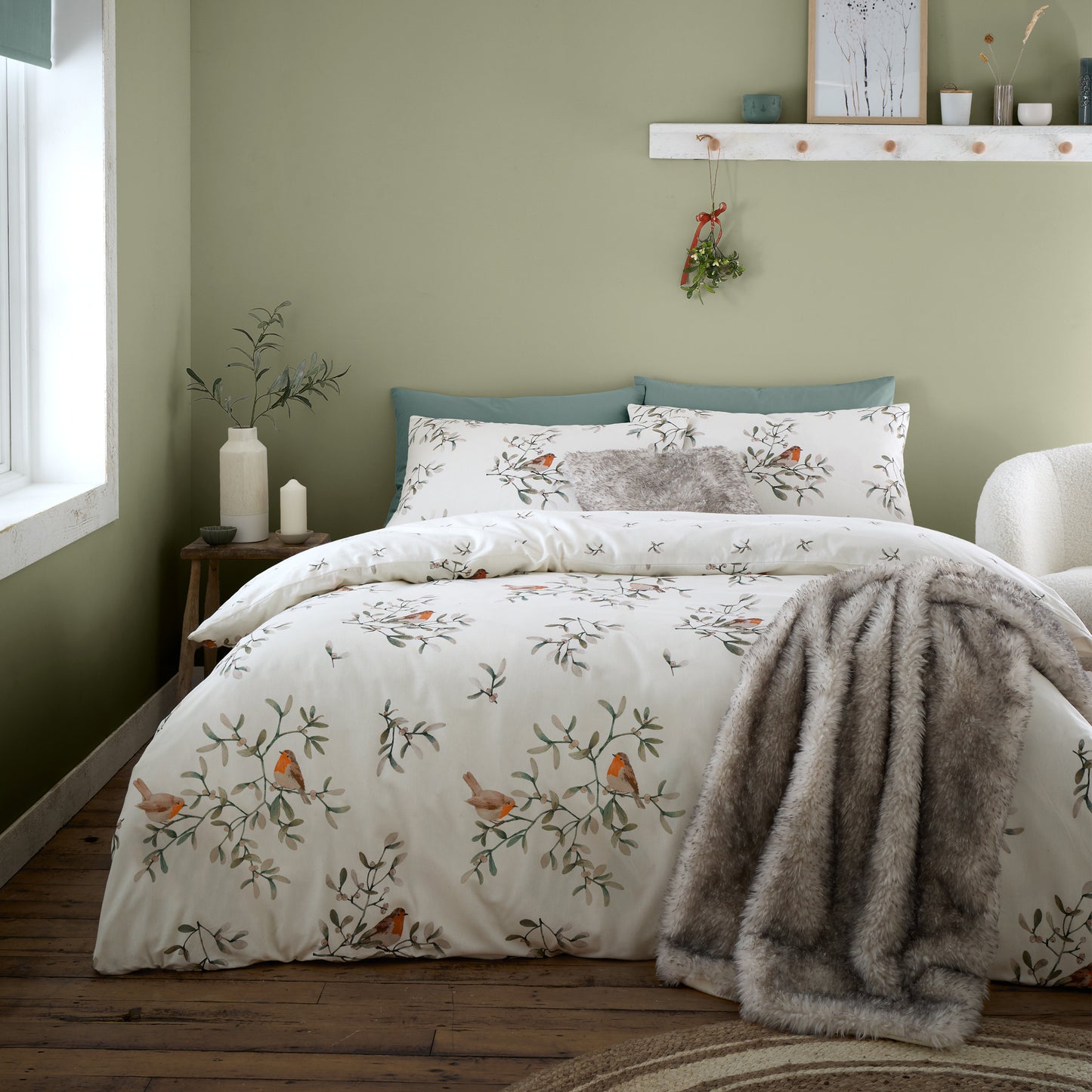 Catherine Lansfield Brushed Mistletoe Robins Duvet Cover Set