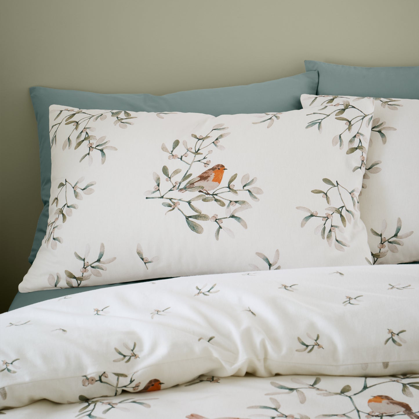 Catherine Lansfield Brushed Mistletoe Robins Duvet Cover Set