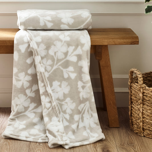 Catherine Lansfield Brooke Floral Throw - Natural