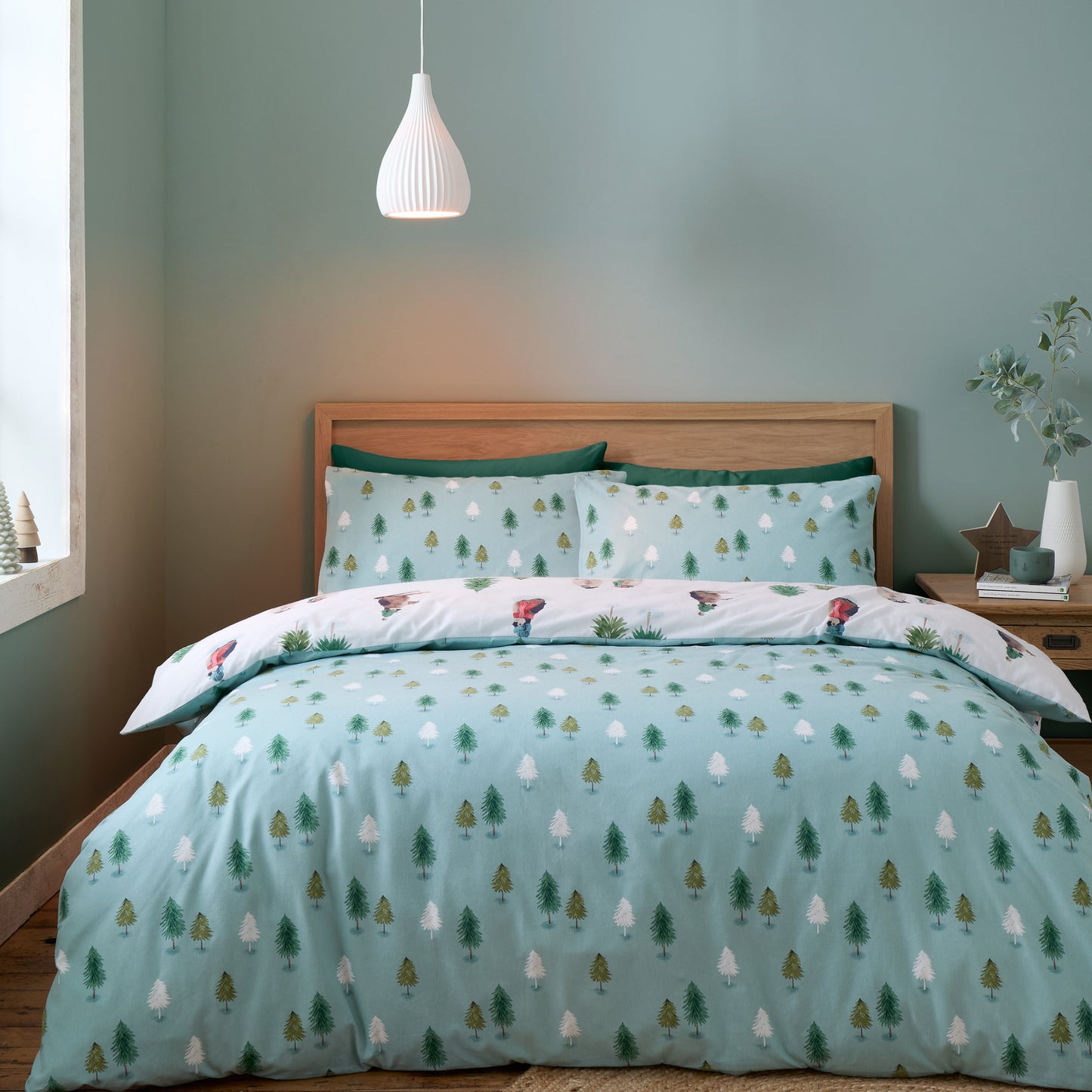 Catherine Lansfield Brushed Snowy Penguin Duvet Cover Set