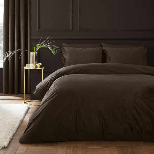 Catherine Lansfield Kingsley Matt Velvet Duvet Cover Set - Chocolate