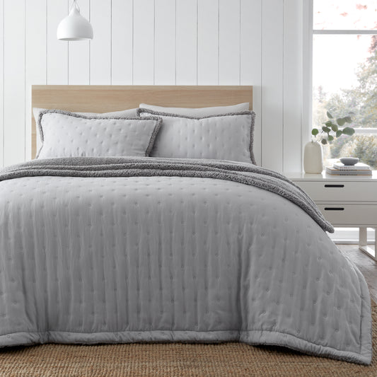 Catherine Lansfield Cosy Nori Sherpa Bedspread - Silver
