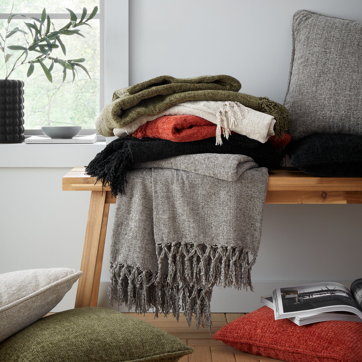 Catherine Lansfield Wilson Plain Chenille Throw - Grey