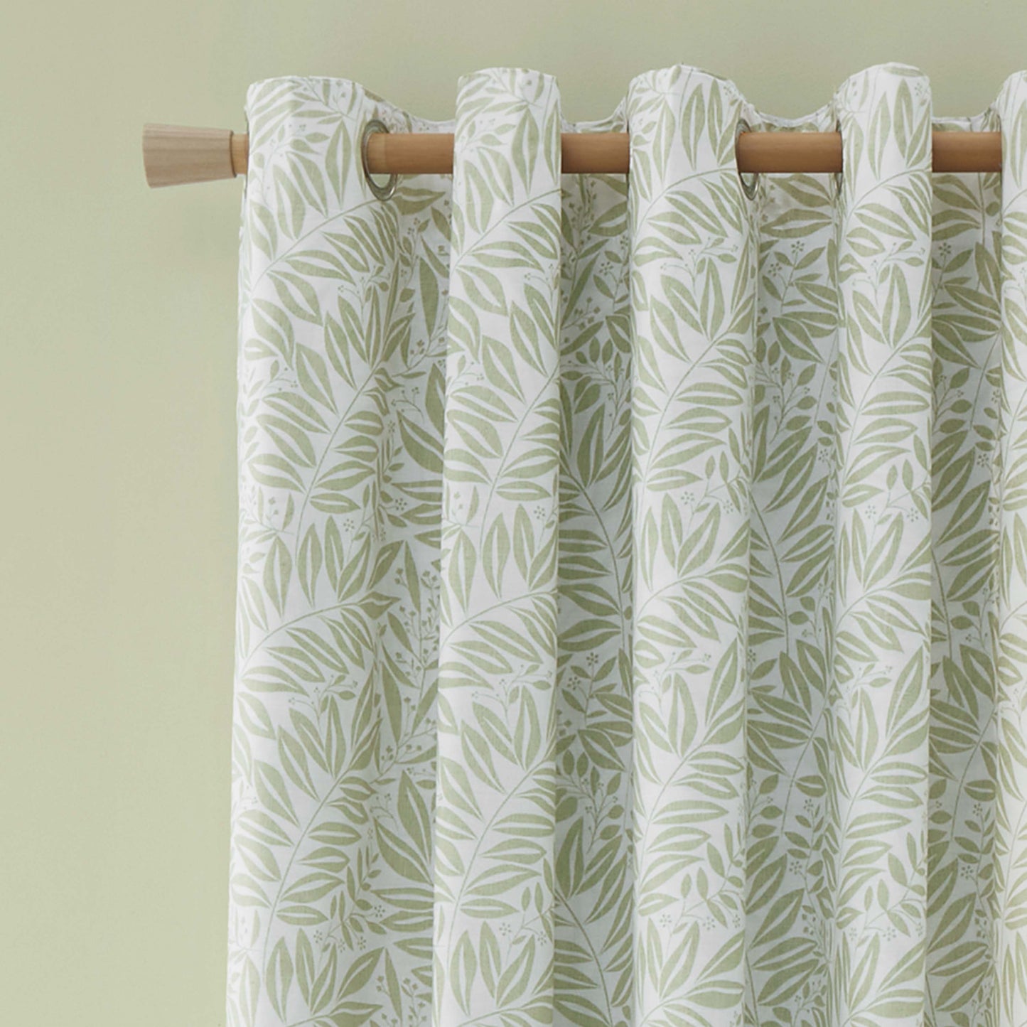 Catherine Lansfield Sorrel Leaf Eyelet Curtains - Green