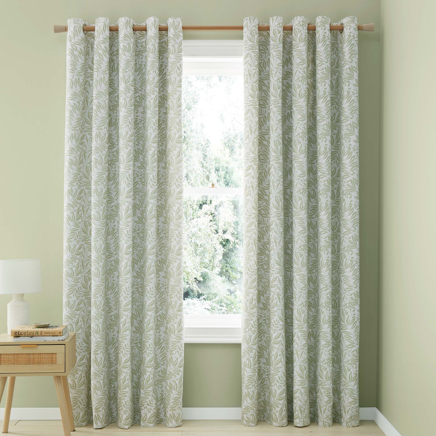 Catherine Lansfield Sorrel Leaf Eyelet Curtains - Green