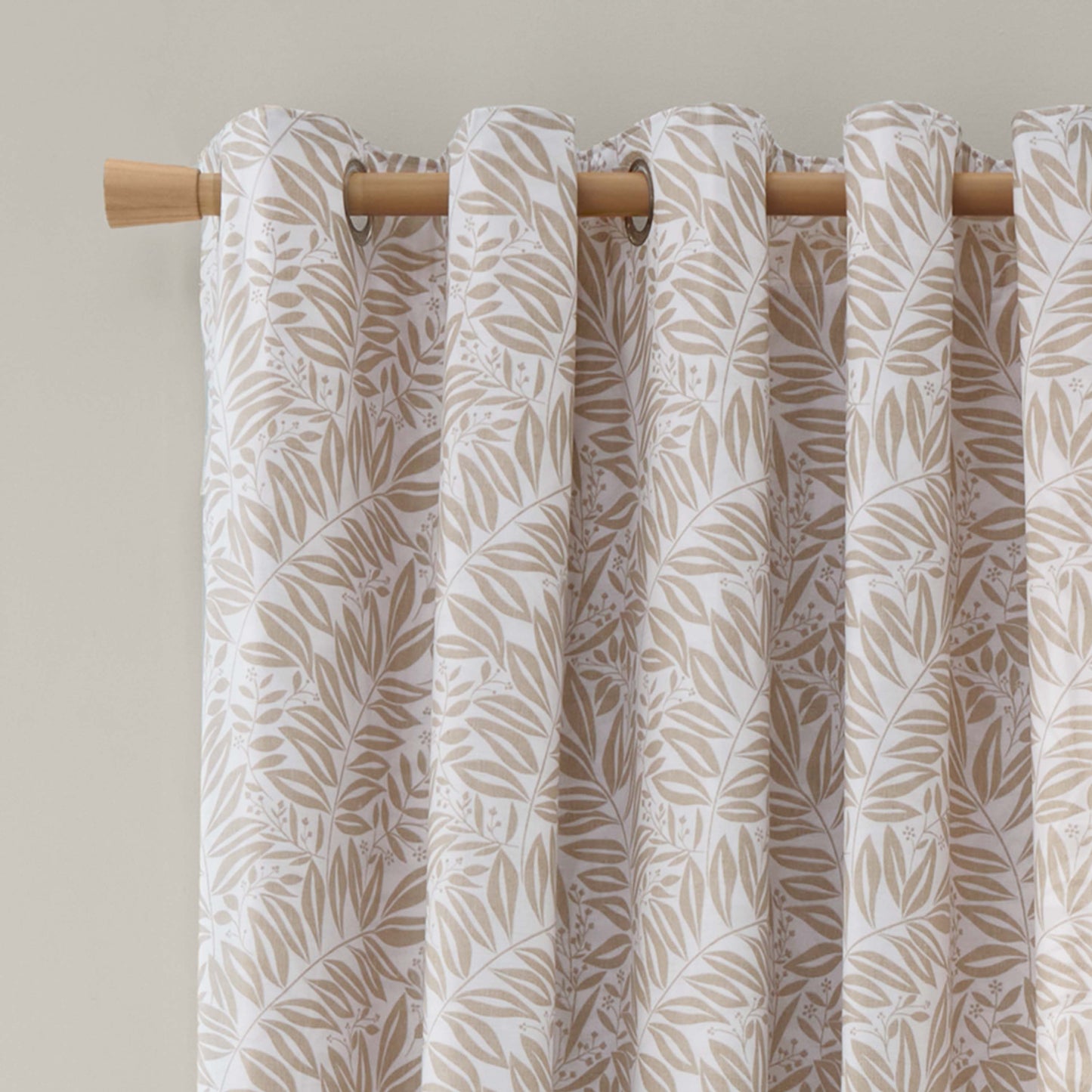 Catherine Lansfield Sorrel Leaf Eyelet Curtains - Natural