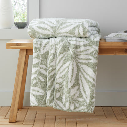 Catherine Lansfield So Soft Sorrel Throw - Green