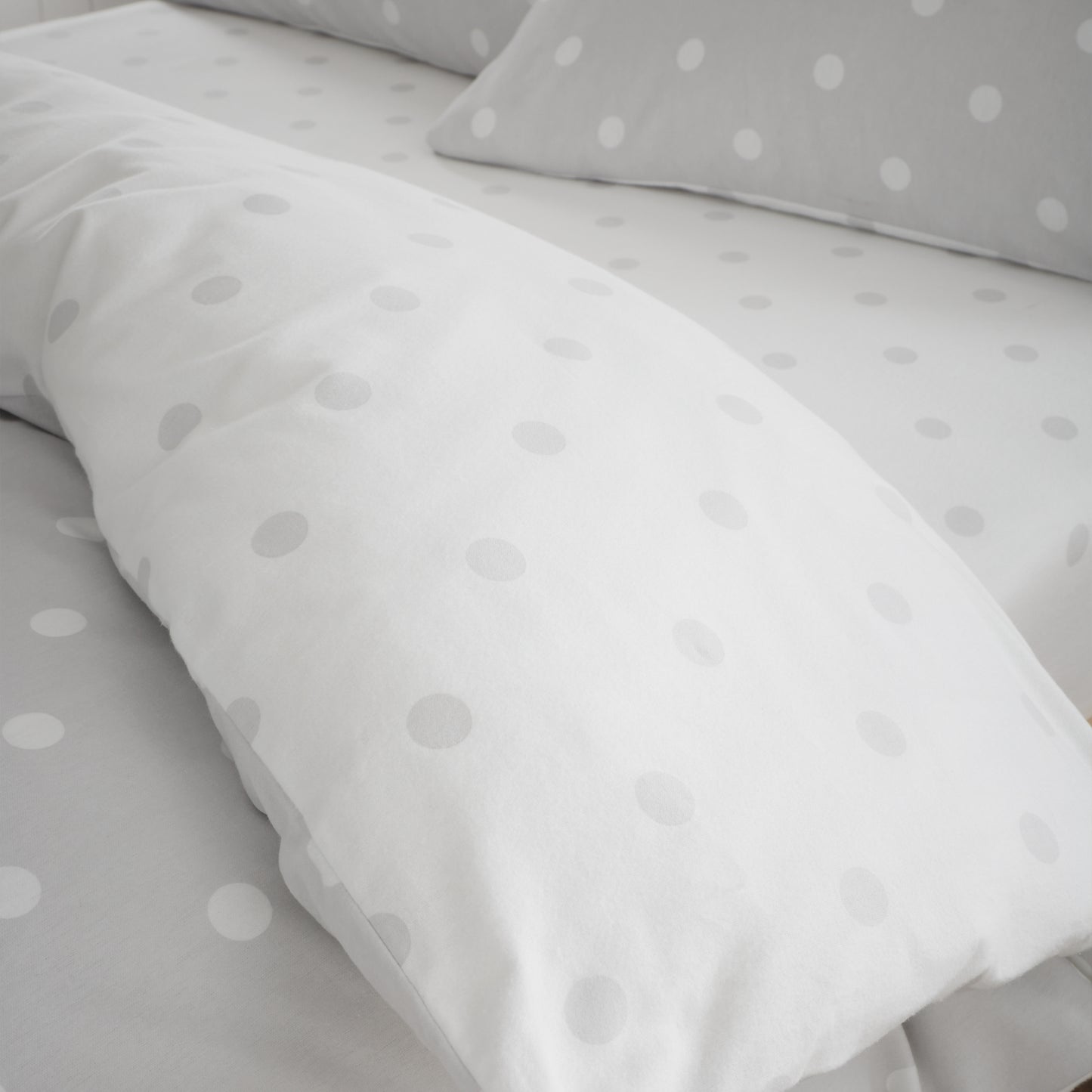 Catherine Lansfield Brushed Polka Dot Fitted Sheet - Grey