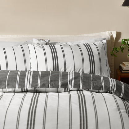 Catherine Lansfield Harbour Stripe Duvet Cover Set - Black