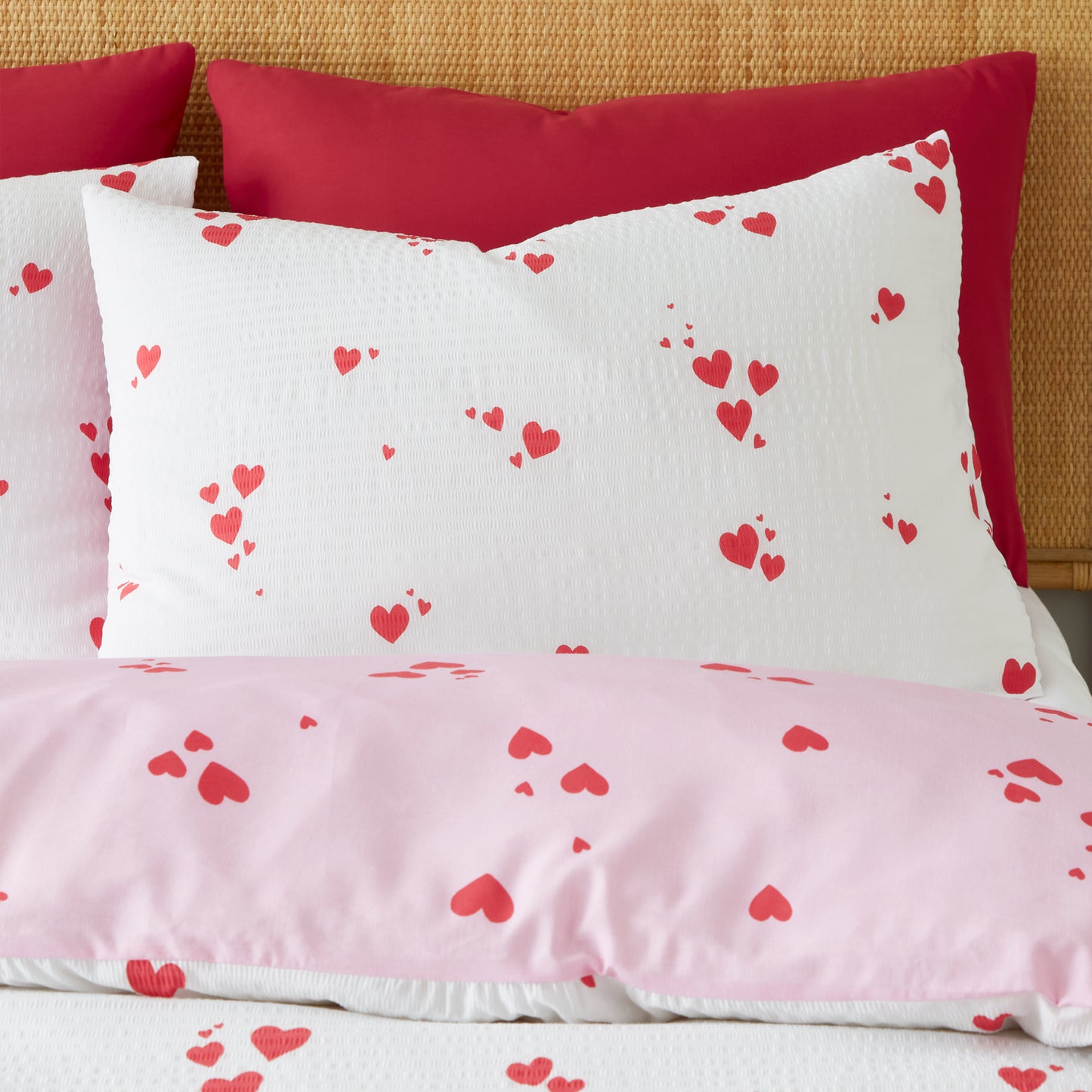 Catherine Lansfield Seersucker Heart Duvet Cover Set