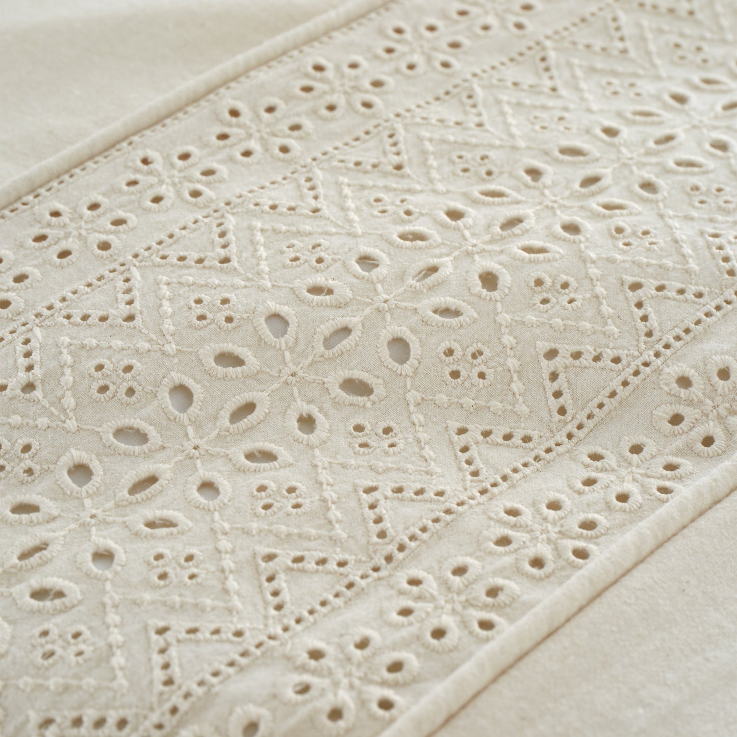 Catherine Lansfield Broderie Anglaise Duvet Cover Set - Cream