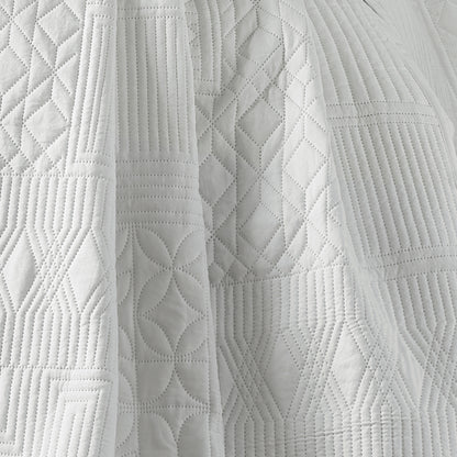 Catherine Lansfield Folkstone Geo Bedspread - White