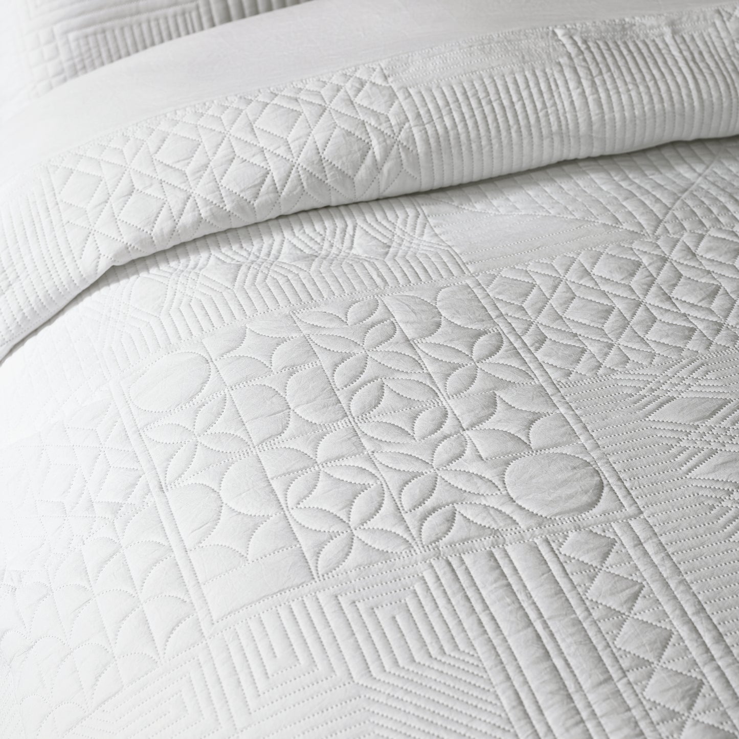Catherine Lansfield Folkstone Geo Duvet Cover Set - White