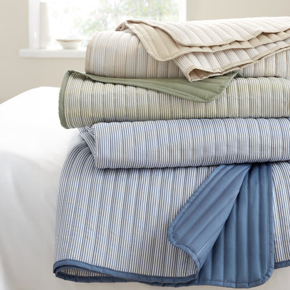 Catherine Lansfield Stripe Bedspread - Green