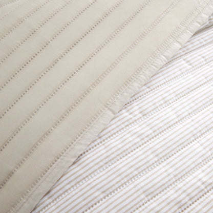 Catherine Lansfield Stripe Bedspread - Natural