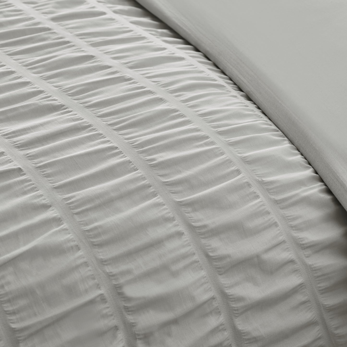 Catherine Lansfield Seersucker Frill Duvet Cover Set - Silver