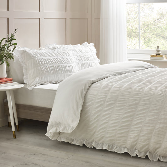 Catherine Lansfield Seersucker Frill Duvet Cover Set - White