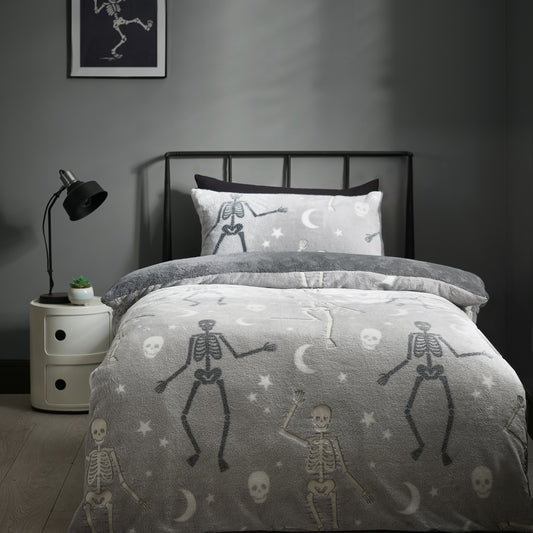 Catherine Lansfield Halloween Glow In The Dark Skeleton Duvet Cover Set