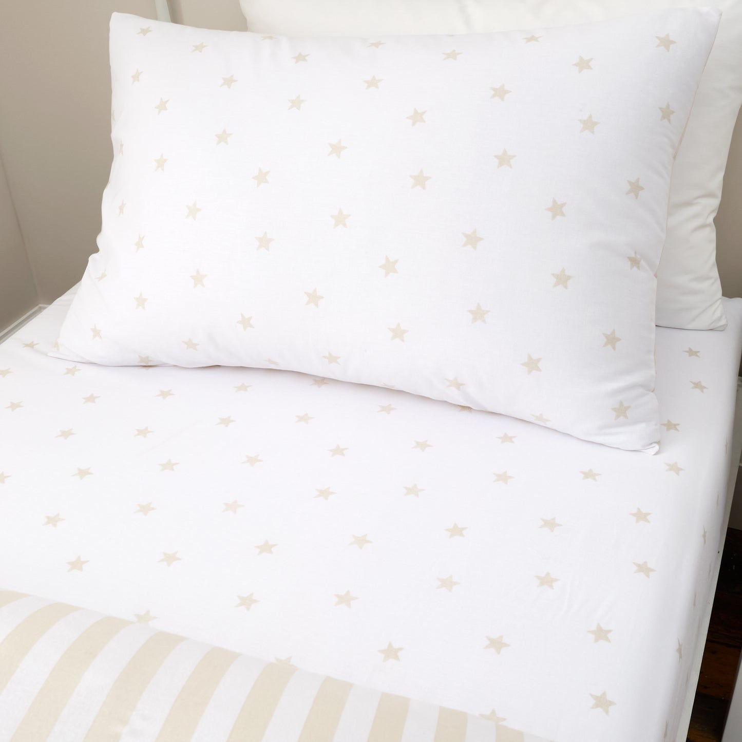 Bianca Mini Stars & Stripes Fitted Sheet - Natural