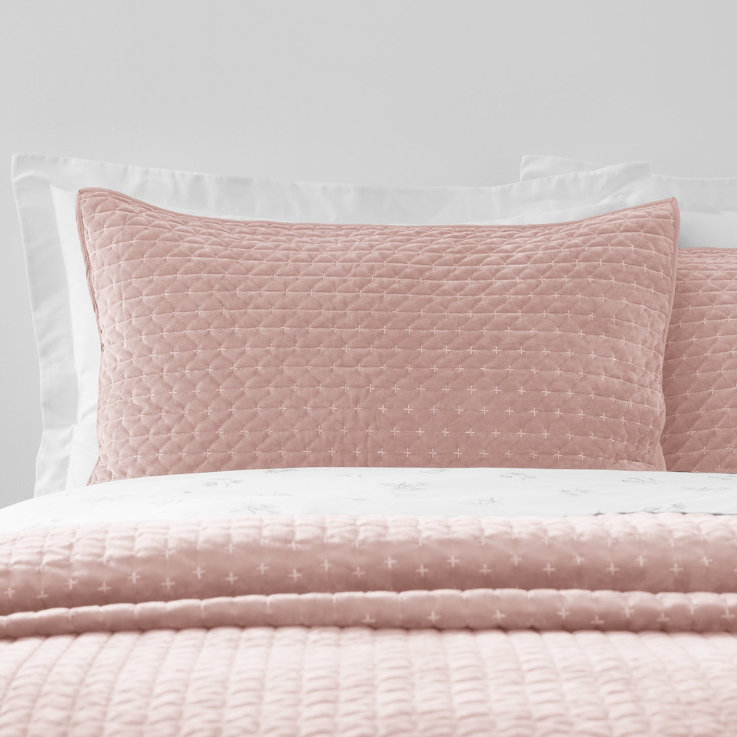 Bianca Attica Velvet Bedspread - Pink