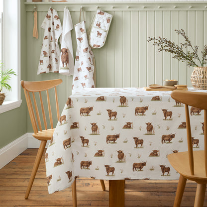 Catherine Lansfield Angus Highland Cow Table Cloth