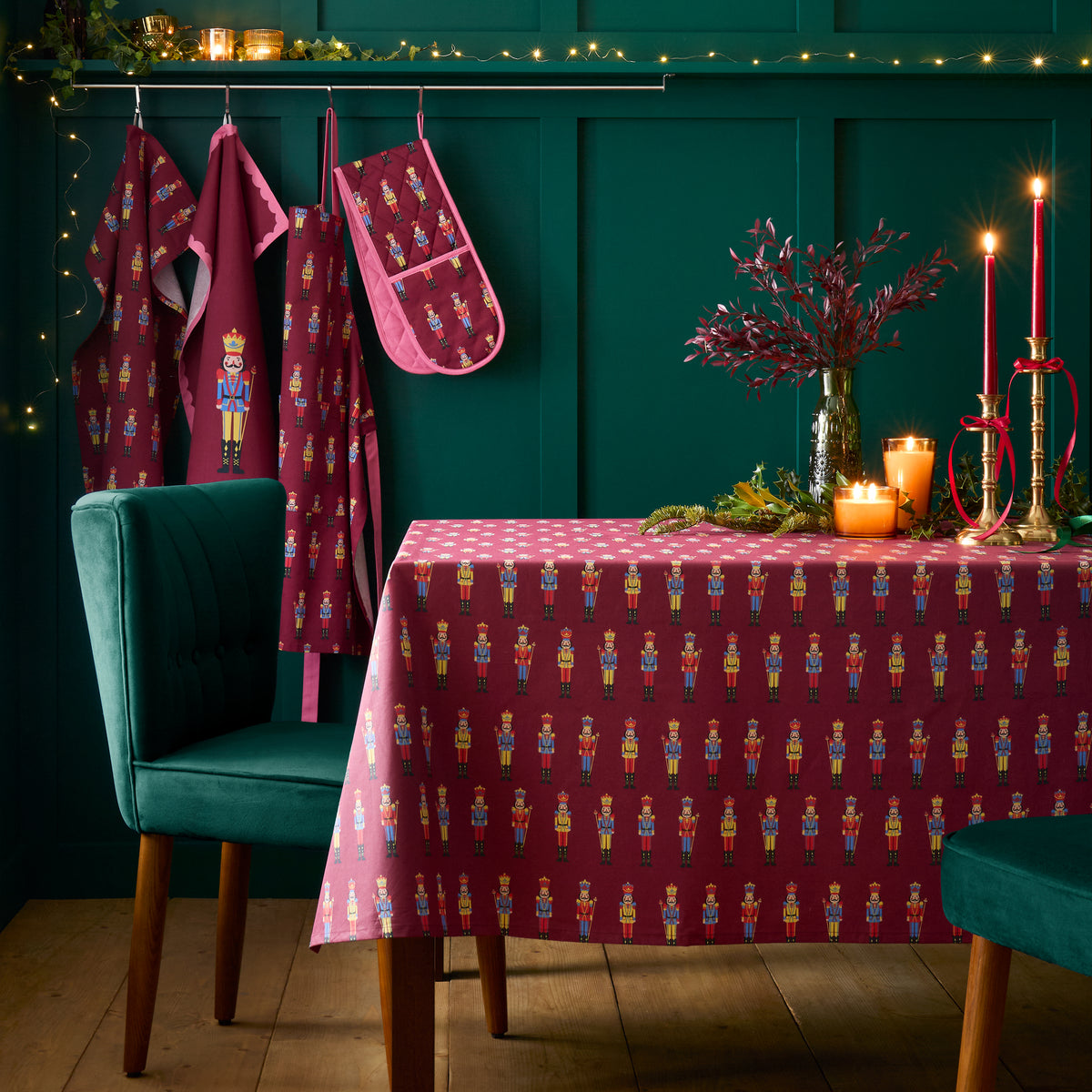 Catherine Lansfield Christmas Nutcracker Table Cloth - Plum