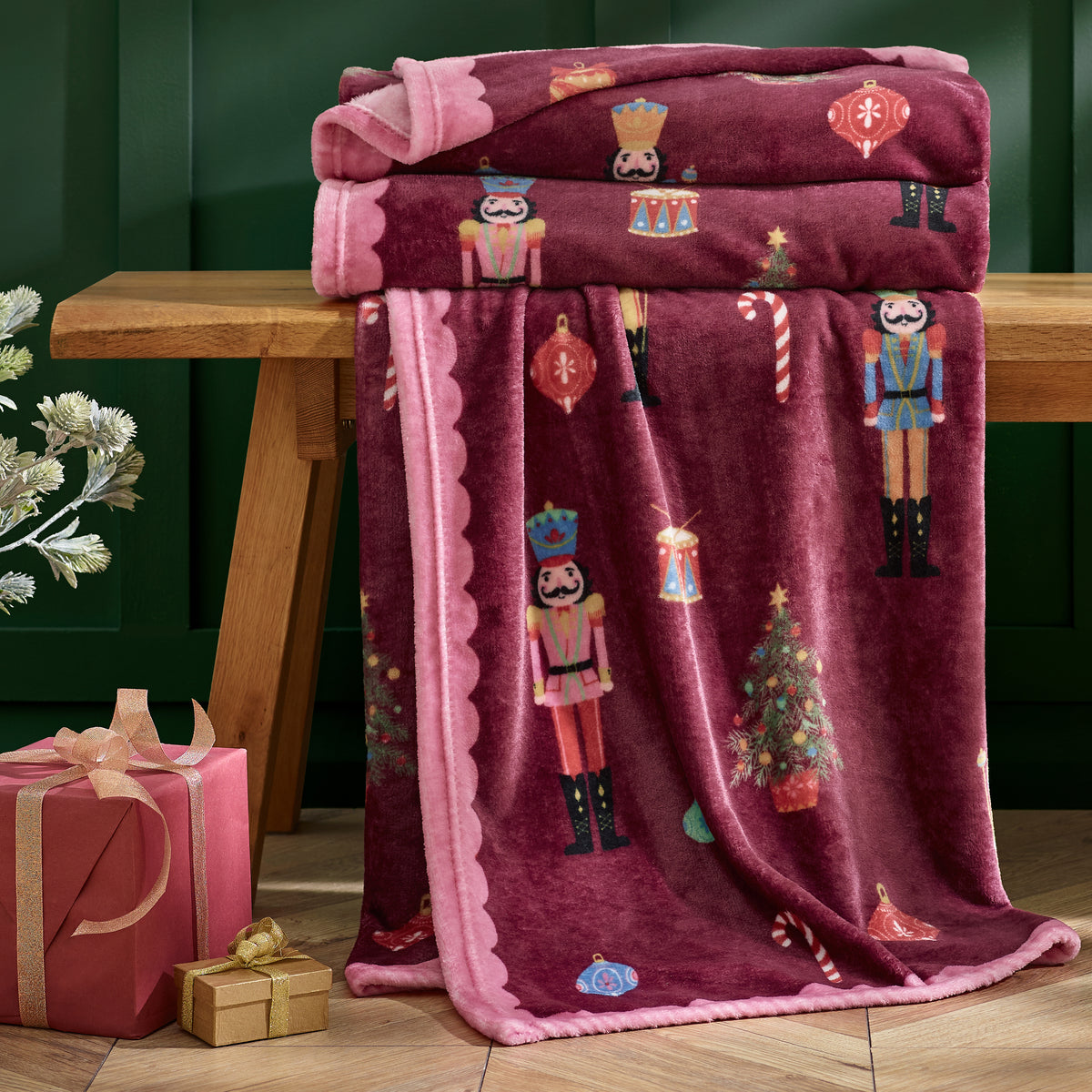 Catherine Lansfield Christmas Nutcracker Throw - Plum