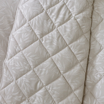 Catherine Lansfield Corded Leaves Bedspread