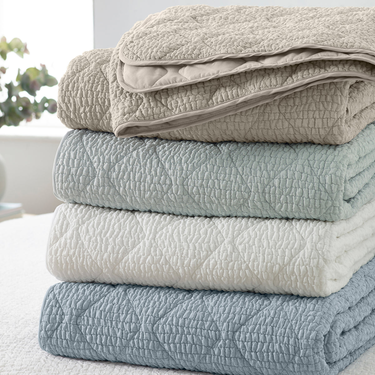 Catherine Lansfield Crinkle Seersucker Texture Bedspread - White