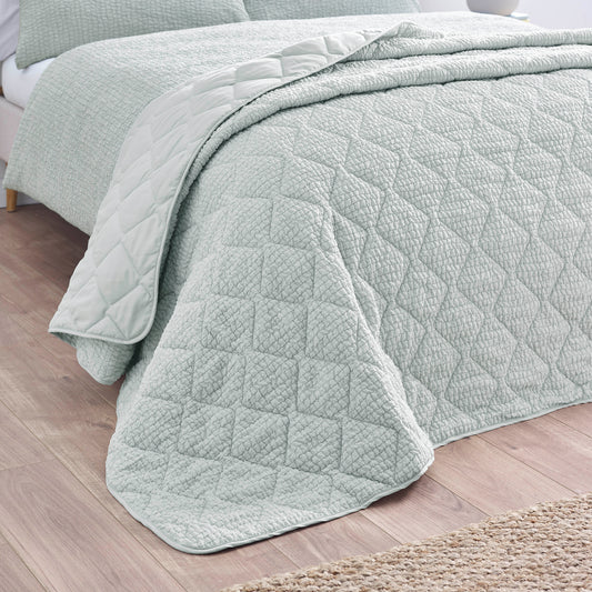 Catherine Lansfield Crinkle Seersucker Texture Bedspread - Green
