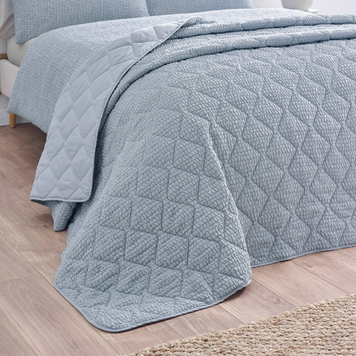 Catherine Lansfield Crinkle Seersucker Texture Bedspread - Blue