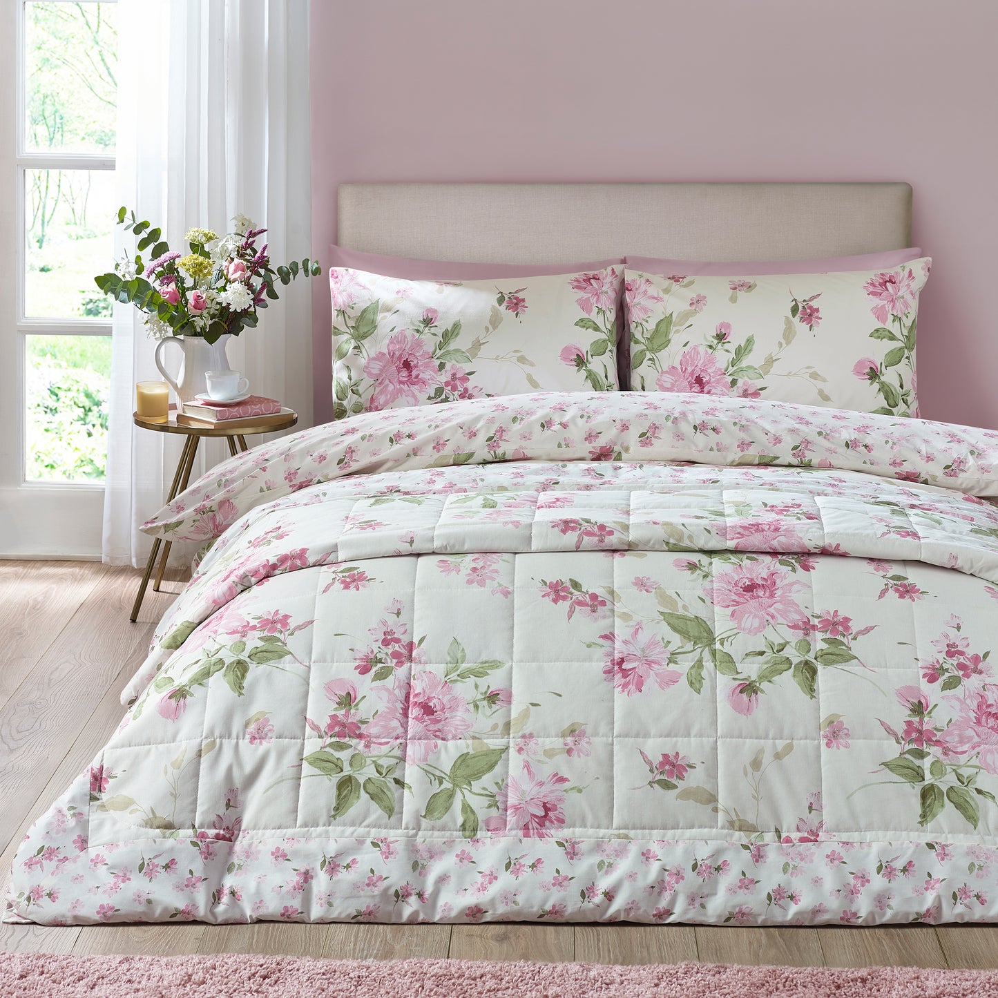 Catherine Lansfield Avebury Floral Bedspread - Cream