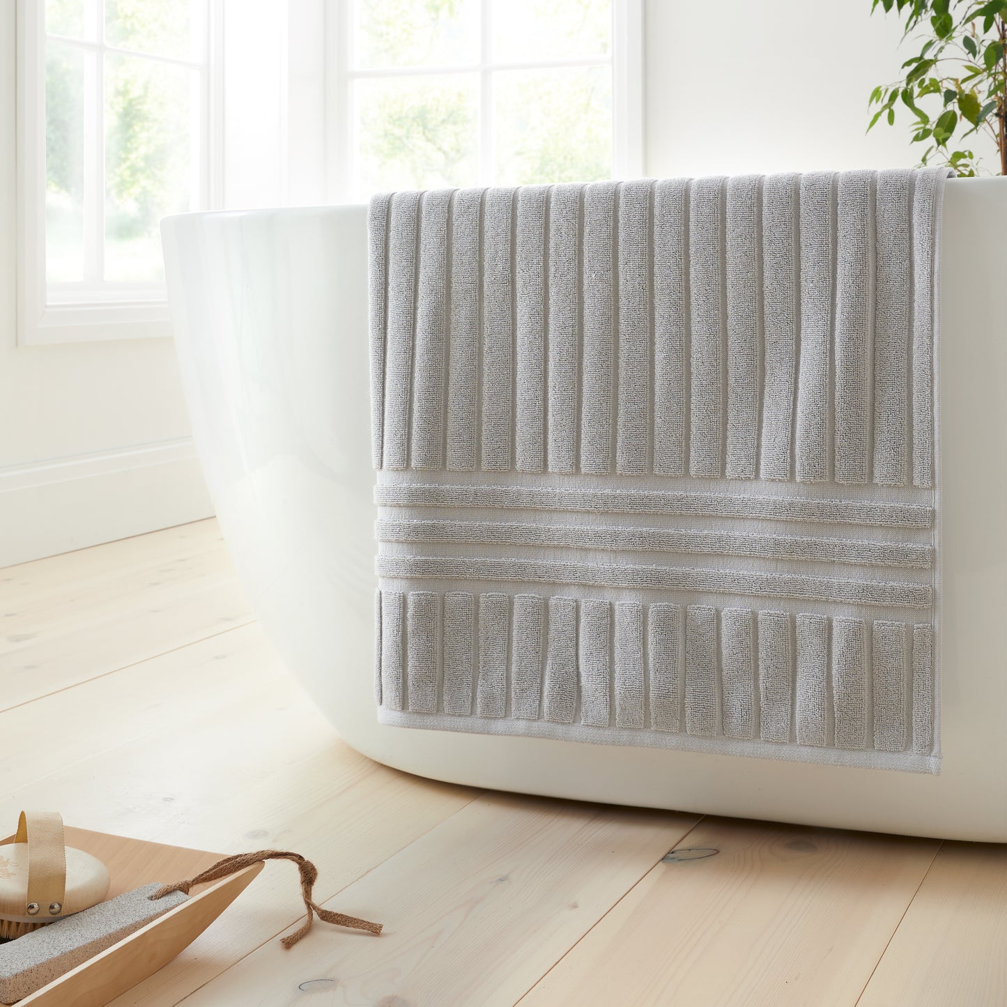 Bianca Hotel Bath Towels - Silver