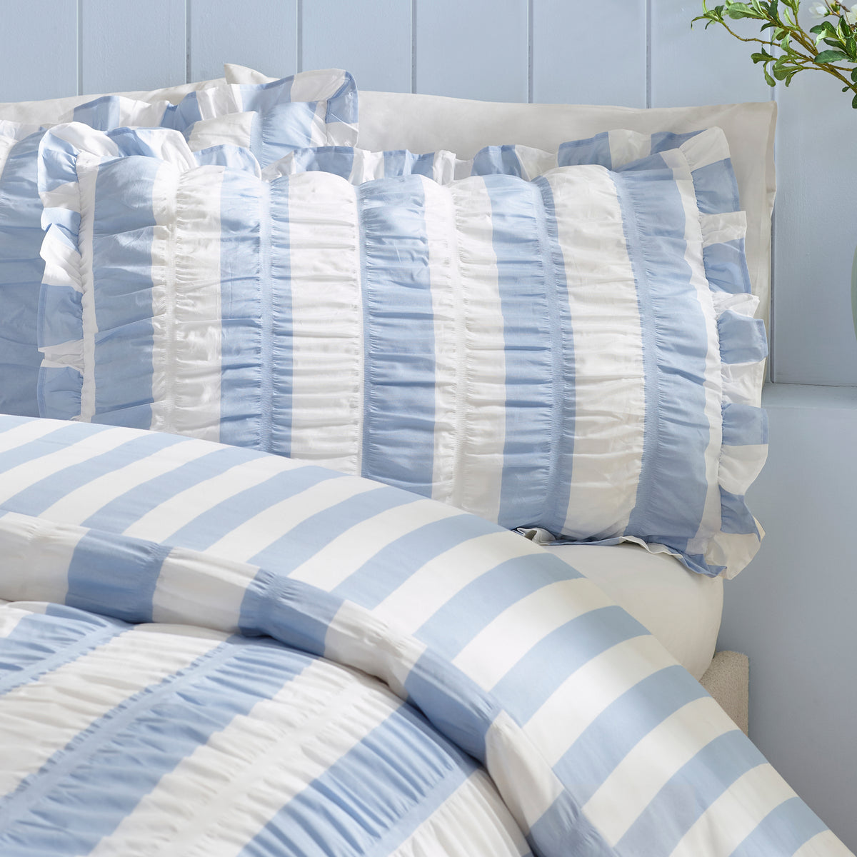 Catherine Lansfield Seersucker Frill Stripe Duvet Cover Set - Blue