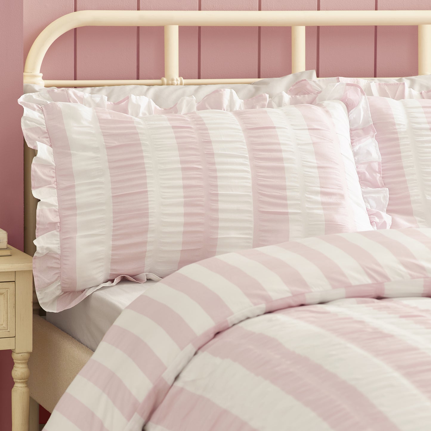 Catherine Lansfield Seersucker Frill Stripe Duvet Cover Set - Pink