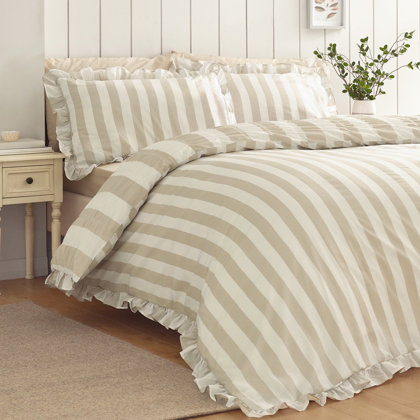 Catherine Lansfield Seersucker Frill Stripe Duvet Cover Set - Natural
